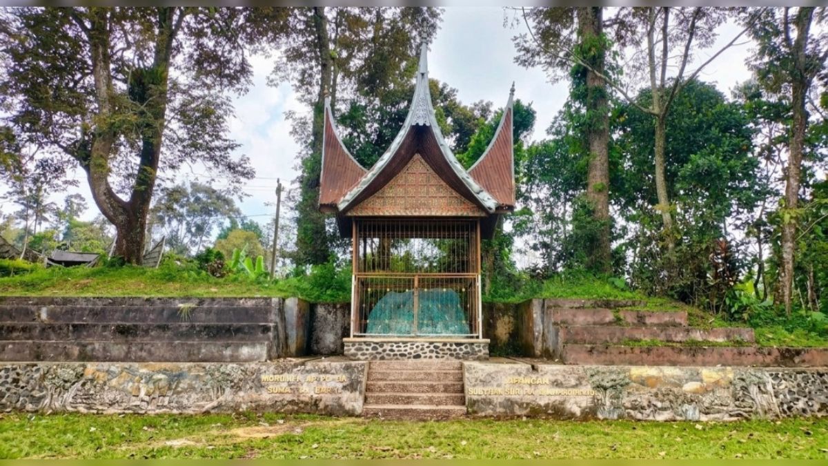 Dari Pariangan ke Padang, Api Porprov XVI Bawa Semangat 19 Kabupaten/Kota